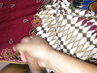 again fuck,cum  Aunty&#039;s lungi Textil Motif Batik AYU 526 