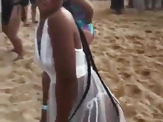 black Slutting girl doing cute selfies 4