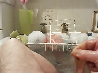 Bath Piss