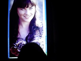 XENA Lucy Lawless CUM ON PIC
