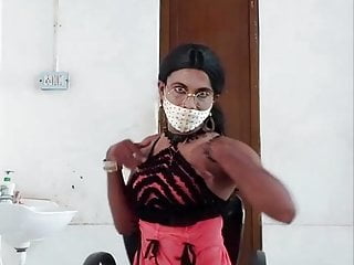 Indian sexy crossdresser Slut Lara D&#039;Souza sexy video 