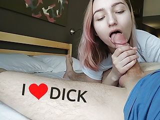 I SUCK MY NEW BOYFRIEND&#039;S DICK AFTER OUR FIRST DATE