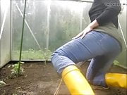 amateuer wife peeing while gardening