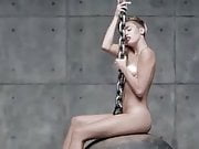 Miley Cyrus nude in 'xWrecking Ball'' video clip