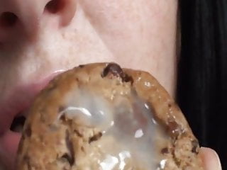 Let me taste my cum in your creampied cookie