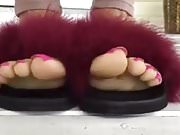 Beautiful Toes Wriggle