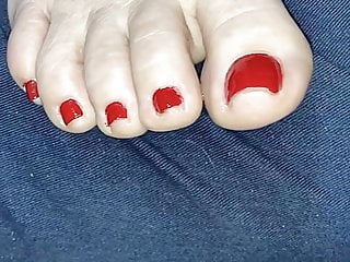 Wifes Dirty Red Toes And Soles Need To Be Cleaned