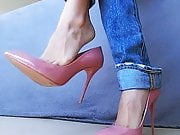 Pink pumps and jeans (1 part)