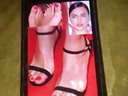 IRINA SHAYK FEET CUM 3 