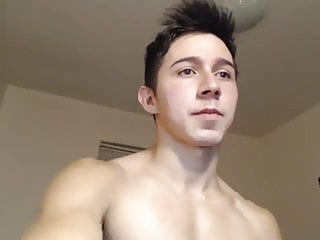 Cute Muscle Hunk On Webcam 2