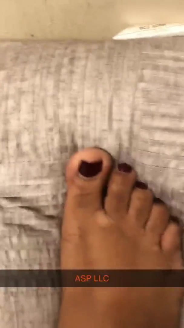 .AUBREY FIRE PRACTICES A FOOT JOB ON HER PILLOW!.