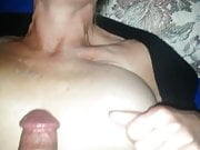 AMATEUR DOUBLE SHOT ON WIFEY'S BREASTS