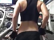girl treadmil showing ass in fitnessclub