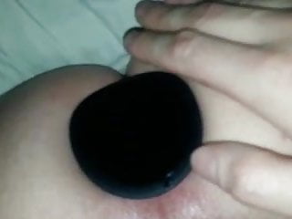 Big black anal plug hart reingetrieben