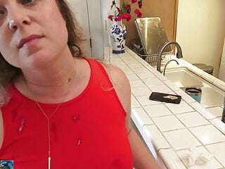  video: Stepmom gets pics for anniversary of secretary sucking dick