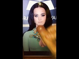 Katy Perry Green Dress Wank...