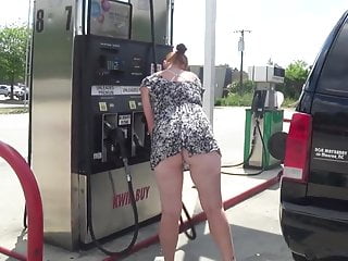 Dirty Slut in the Gas stAtion