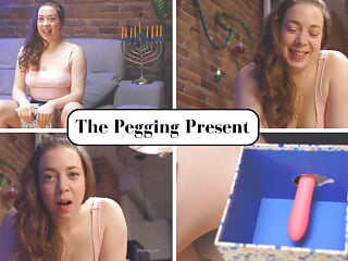 The Pegging Present