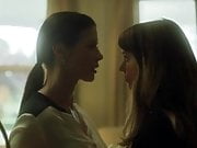 Rooney Mara, Catherine Zeta-Jones - Side Effects. 