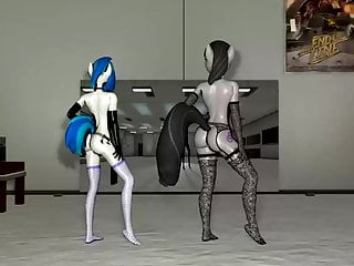 Vinyl scratch and octavia dancing...