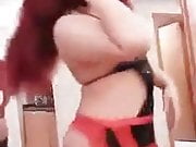 Sexy redhead belly dance 