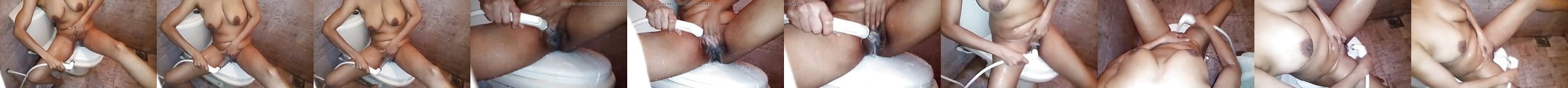 Featured Sri Lankan Girl Outdoor Bath Porn Videos Xhamster