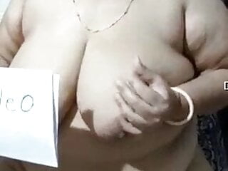 Fat bbw aunty showing her huge saggy tits...