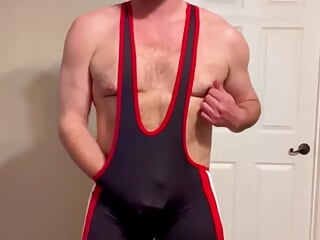 Daddy Cums in a Singlet