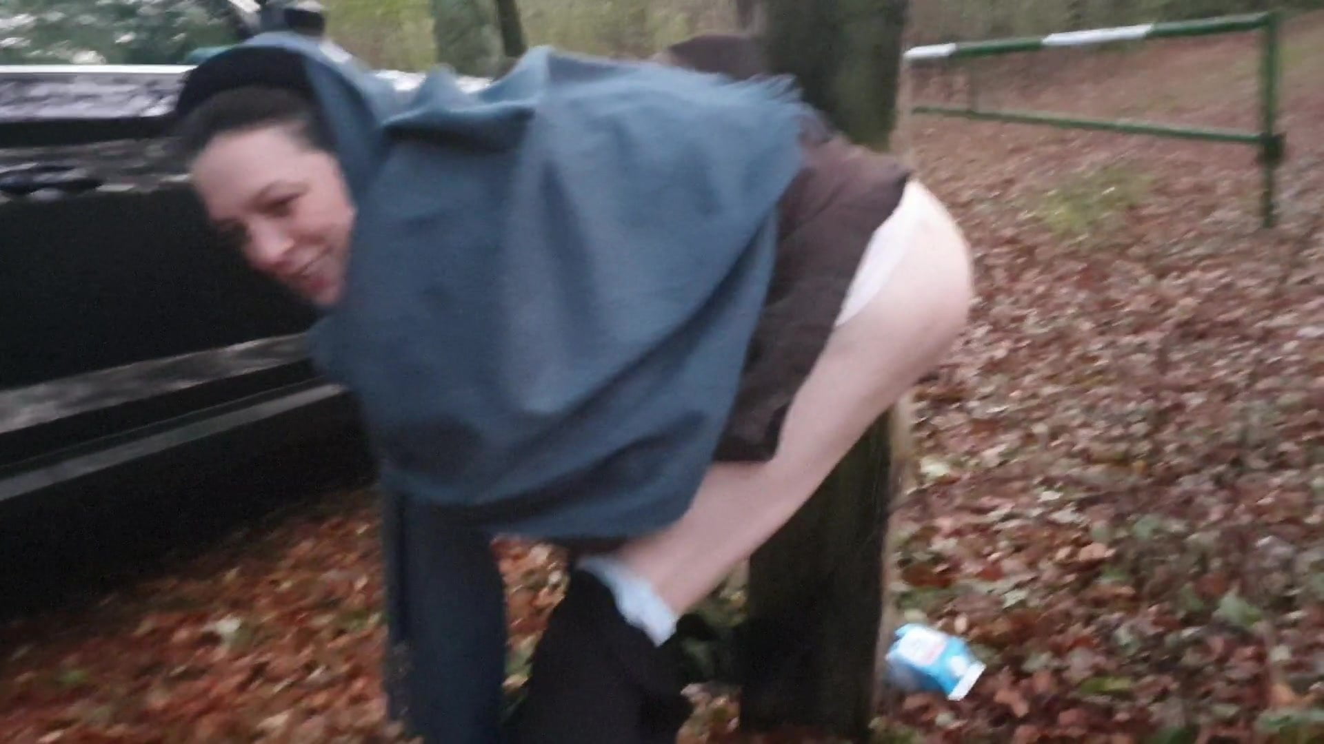 American Hoe pissing in German Forest