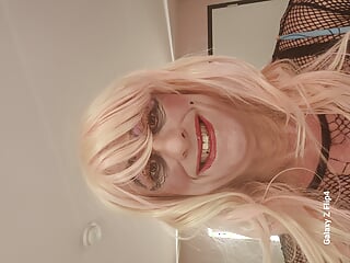 SISSY CROSSDRESSER GETS FUCKED