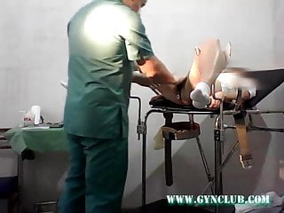 Short examination with a gynecologist