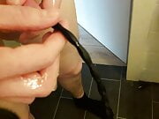 Inserting a 11,5 inch long silicone dilator