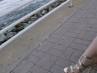 An Unexpected Meet With BECKY&#039;S Sexy FEET By The Sea