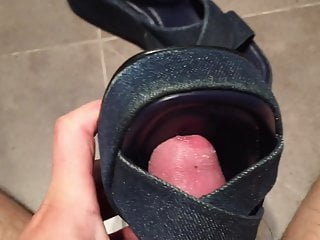 Mothers wedge sandals quick fuck and cum