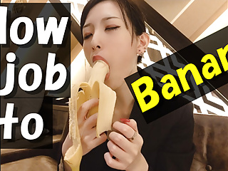 BLOWJOB TO BANANA to put the condom on! Japanese amateur handjob.