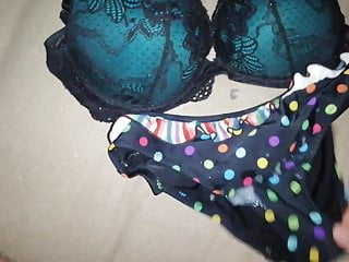 Black panties with bra combo 10d...