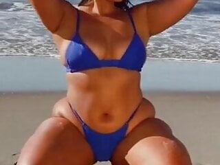 Bikini Body, Bikini, Babe, Curvy Bitch