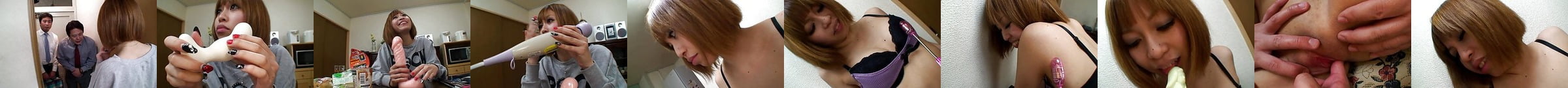 Momo Aizawa Has Shaved Cunt Licked And Explored With