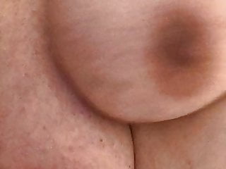 Big saggy hanging tits jiggling on mature big nippled mommy