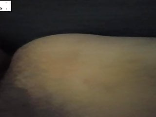 Sie schaute auf meinen Schwanz, er bearbeitete ihre Fotze. - Bild 9