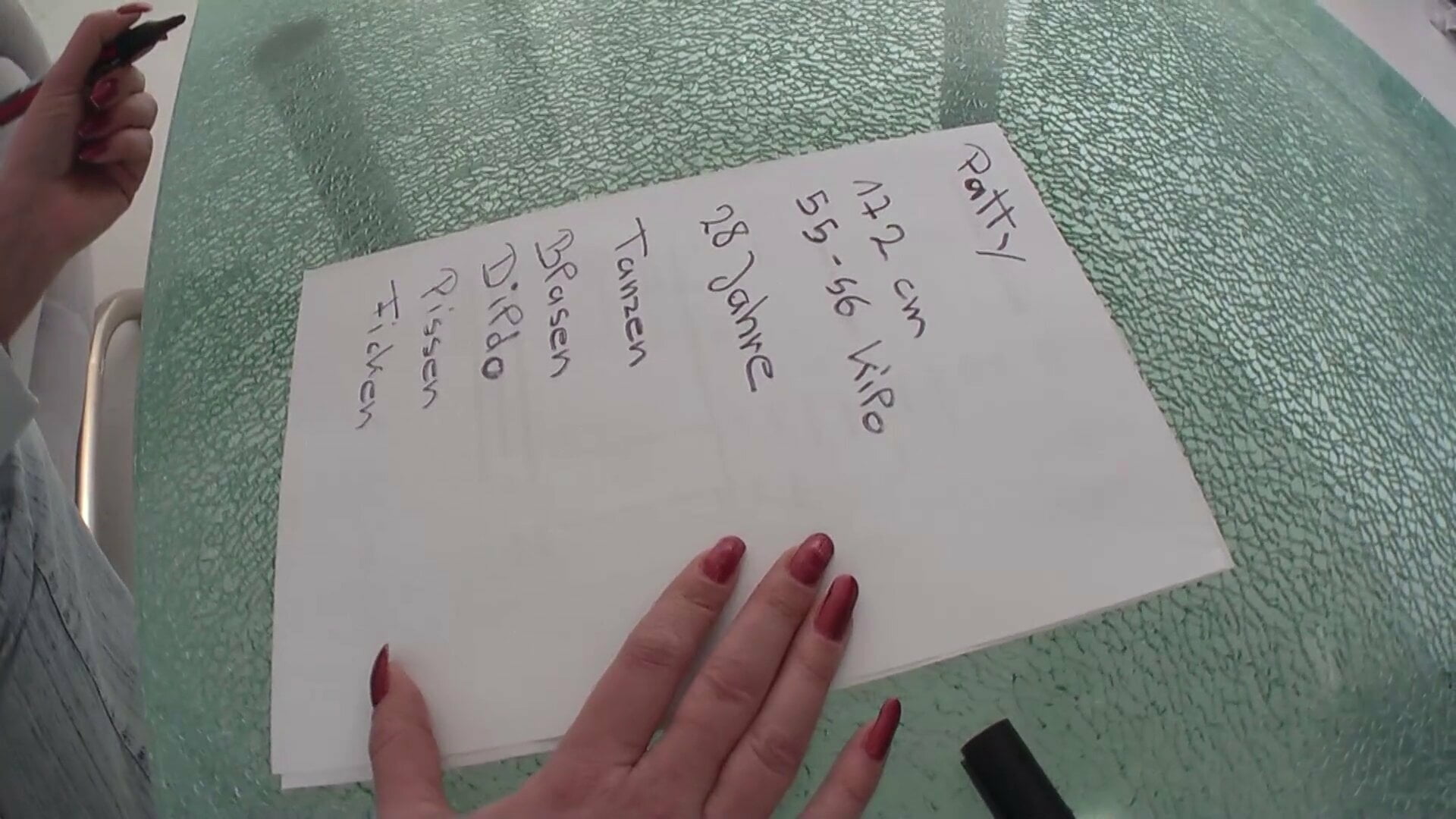 Deutsche Milf testet Amazons beste Dildos